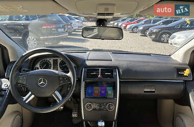 Хэтчбек Mercedes-Benz B-Class 2010 в 