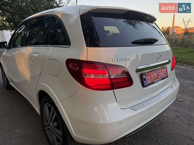 Хэтчбек Mercedes-Benz B-Class 2016 в Ковеле