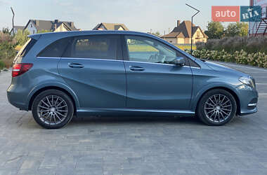 Хэтчбек Mercedes-Benz B-Class 2015 в 
