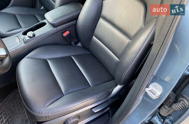 Хэтчбек Mercedes-Benz B-Class 2015 в 