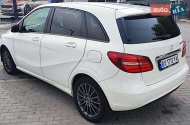 Хэтчбек Mercedes-Benz B-Class 2015 в 