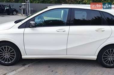Хэтчбек Mercedes-Benz B-Class 2015 в 
