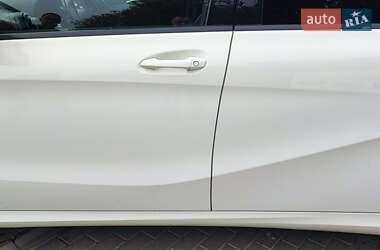 Хэтчбек Mercedes-Benz B-Class 2015 в 