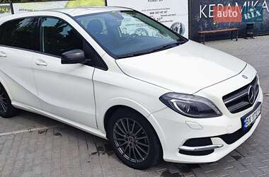 Mercedes-Benz B-Class 2015