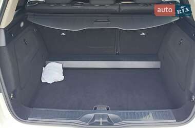Хэтчбек Mercedes-Benz B-Class 2015 в 