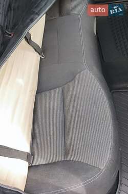 Хэтчбек Mercedes-Benz B-Class 2015 в 