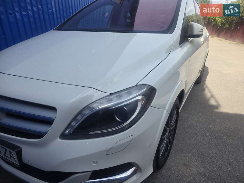 Хэтчбек Mercedes-Benz B-Class 2015 в Кропивницком