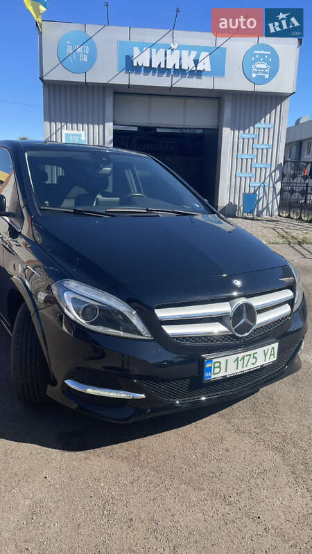 Хэтчбек Mercedes-Benz B-Class 2016 в Кременчуге