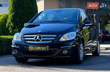 Хэтчбек Mercedes-Benz B-Class 2009 в 