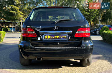 Хэтчбек Mercedes-Benz B-Class 2009 в 