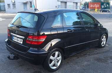 Хэтчбек Mercedes-Benz B-Class 2005 в 