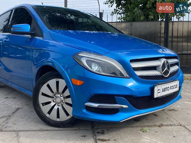 Хэтчбек Mercedes-Benz B-Class 2014 в Киеве