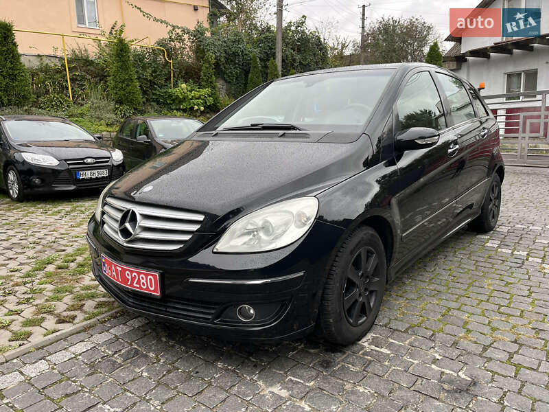 Хэтчбек Mercedes-Benz B-Class 2006 в 