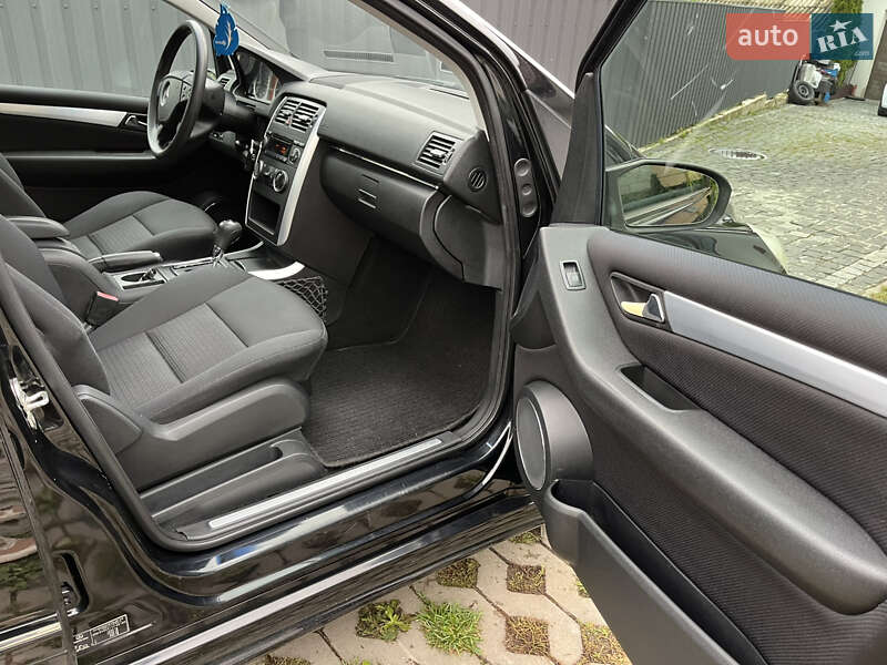 Хэтчбек Mercedes-Benz B-Class 2006 в Звягеле