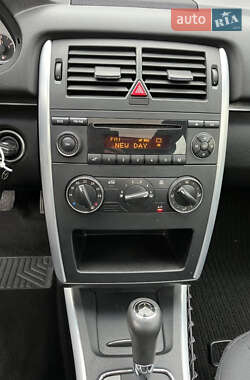 Хэтчбек Mercedes-Benz B-Class 2006 в 