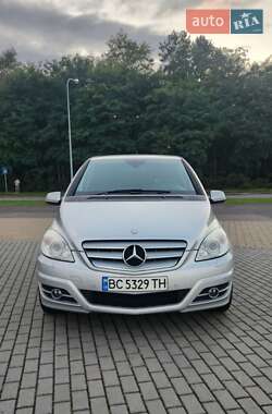 Хэтчбек Mercedes-Benz B-Class 2011 в 
