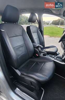Хэтчбек Mercedes-Benz B-Class 2011 в 