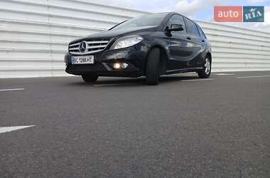 Хэтчбек Mercedes-Benz B-Class 2012 в 