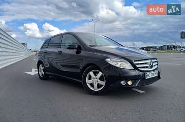 Хэтчбек Mercedes-Benz B-Class 2012 в 