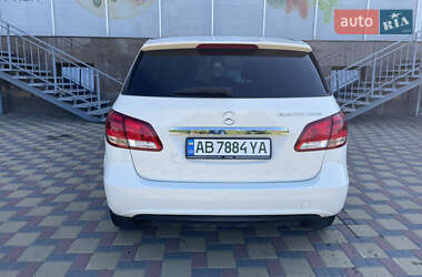 Хэтчбек Mercedes-Benz B-Class 2015 в 