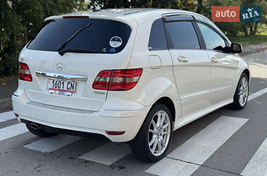 Хетчбек Mercedes-Benz B-Class 2010 в 