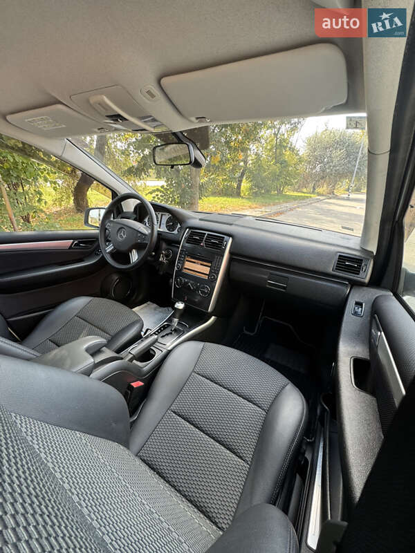Хэтчбек Mercedes-Benz B-Class 2010 в Киеве