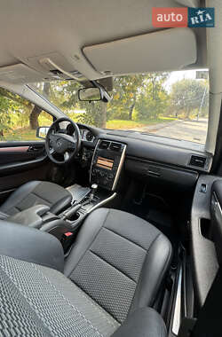Хетчбек Mercedes-Benz B-Class 2010 в 
