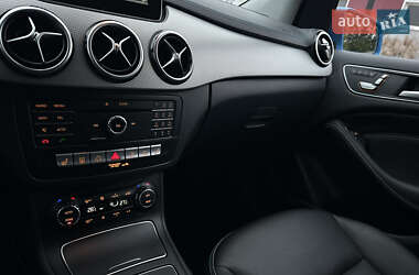 Хэтчбек Mercedes-Benz B-Class 2015 в 