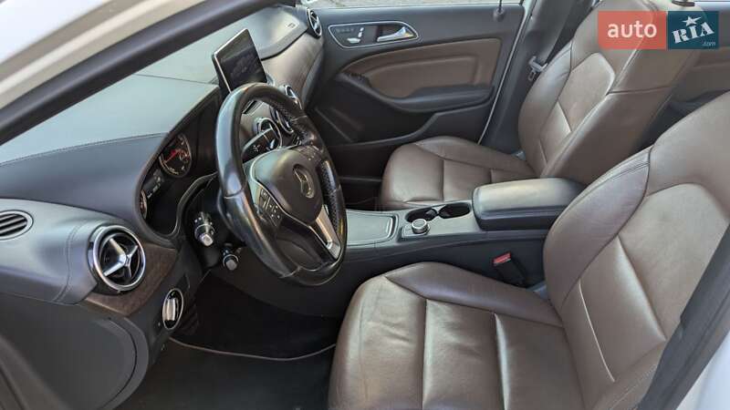 Хэтчбек Mercedes-Benz B-Class 2015 в Белой Церкви