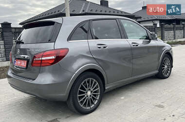 Хэтчбек Mercedes-Benz B-Class 2015 в 