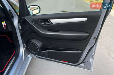 Хэтчбек Mercedes-Benz B-Class 2005 в 