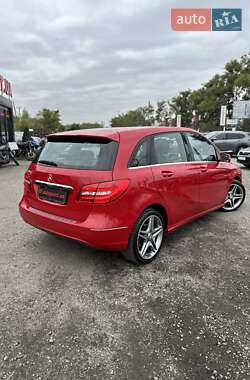 Хэтчбек Mercedes-Benz B-Class 2013 в 