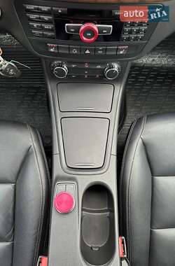 Хэтчбек Mercedes-Benz B-Class 2013 в 