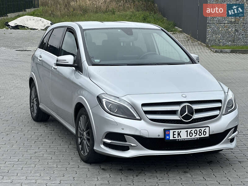 Хетчбек Mercedes-Benz B-Class 2016 в Львові фото 4 Хетчбек Mercedes-Benz B-Class 2016 в Львові