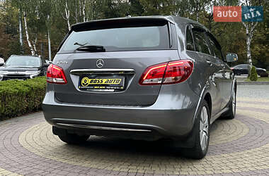 Хэтчбек Mercedes-Benz B-Class 2017 в 