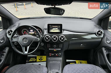 Хэтчбек Mercedes-Benz B-Class 2017 в 