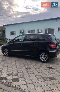 Хэтчбек Mercedes-Benz B-Class 2005 в 