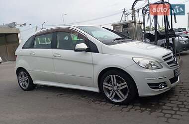 Mercedes-Benz B-Class 2010