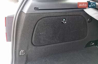 Хэтчбек Mercedes-Benz B-Class 2010 в 