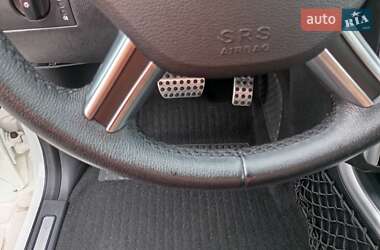 Хэтчбек Mercedes-Benz B-Class 2010 в 