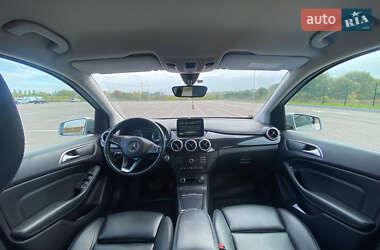 Хэтчбек Mercedes-Benz B-Class 2017 в 