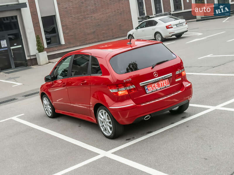 Хетчбек Mercedes-Benz B-Class 2010 в Києві фото 12 Хетчбек Mercedes-Benz B-Class 2010 в Києві