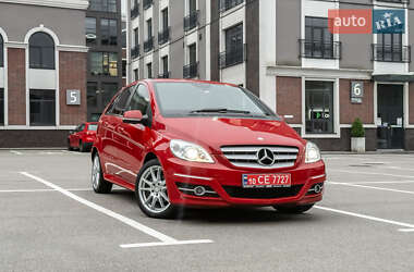 Хэтчбек Mercedes-Benz B-Class 2010 в 
