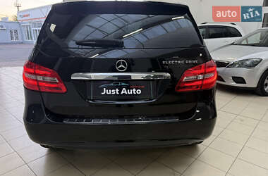 Хэтчбек Mercedes-Benz B-Class 2014 в 