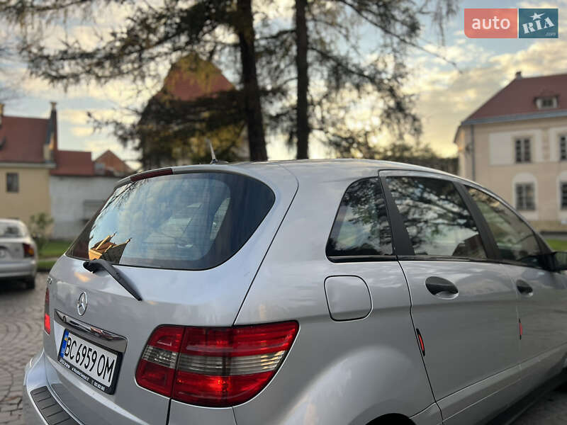 Хэтчбек Mercedes-Benz B-Class 2006 в Жовкве