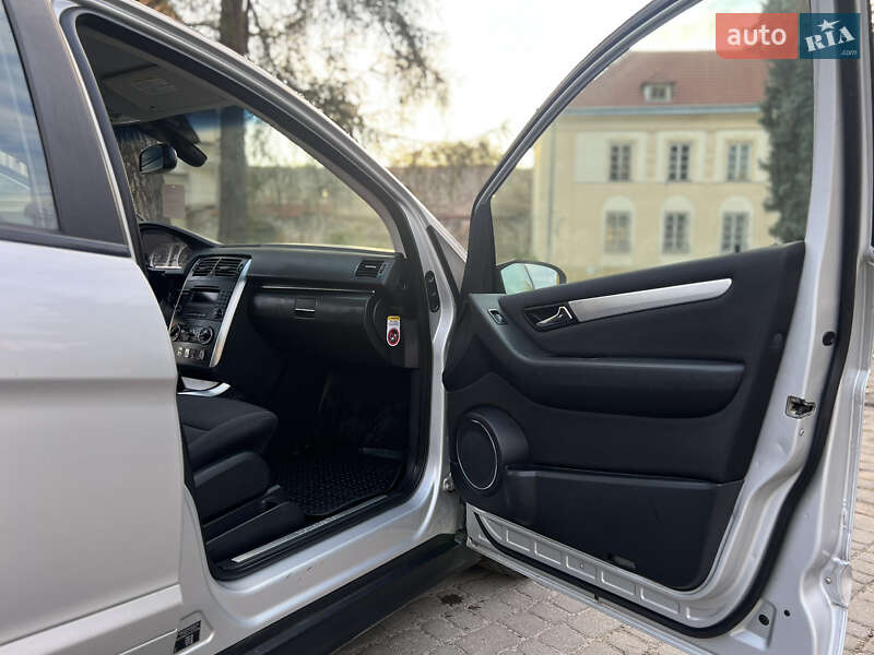 Хэтчбек Mercedes-Benz B-Class 2006 в Жовкве