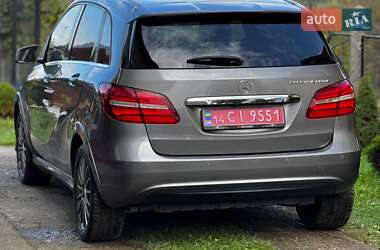 Хетчбек Mercedes-Benz B-Class 2015 в 
