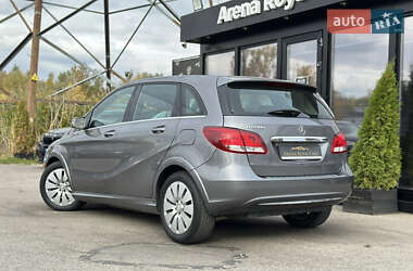 Хэтчбек Mercedes-Benz B-Class 2016 в 