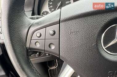 Хэтчбек Mercedes-Benz B-Class 2010 в 