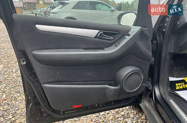 Хэтчбек Mercedes-Benz B-Class 2005 в 